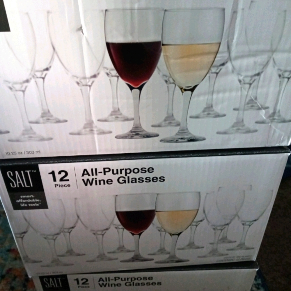 COPY - Wine glasses 3 / 12 count